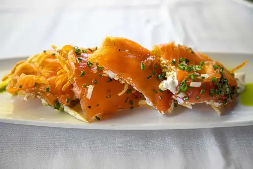 Canoe signature dishes House Smoked Salmon
Georgia Pecan Sticky Buns
Slow Roasted Georgia Rabbit